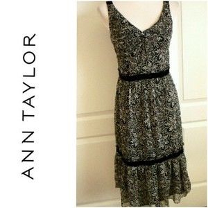 CAREER DRESS BLACK COMBO CHIFFON SLEEVELESS V NECK SIZE 4 P WOMENS SIZE 4 P